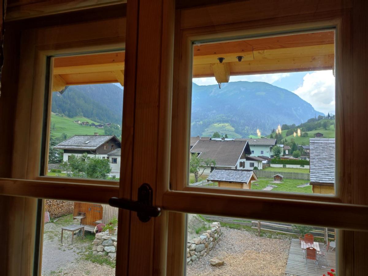 Schlosswirt Chalets & Apartments Großkirchheim Екстериор снимка
