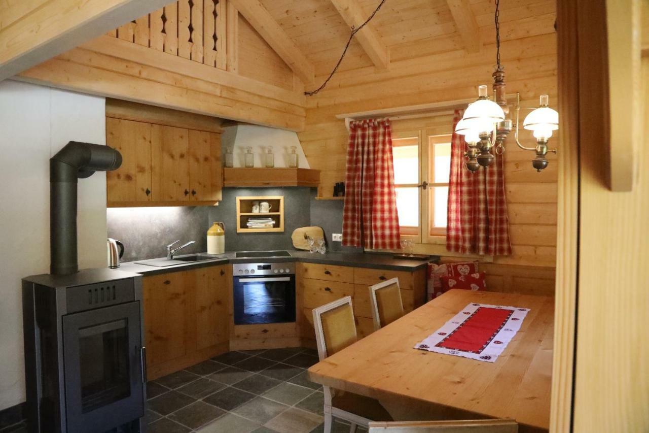 Schlosswirt Chalets & Apartments Großkirchheim Екстериор снимка