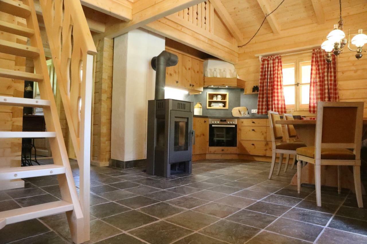 Schlosswirt Chalets & Apartments Großkirchheim Екстериор снимка