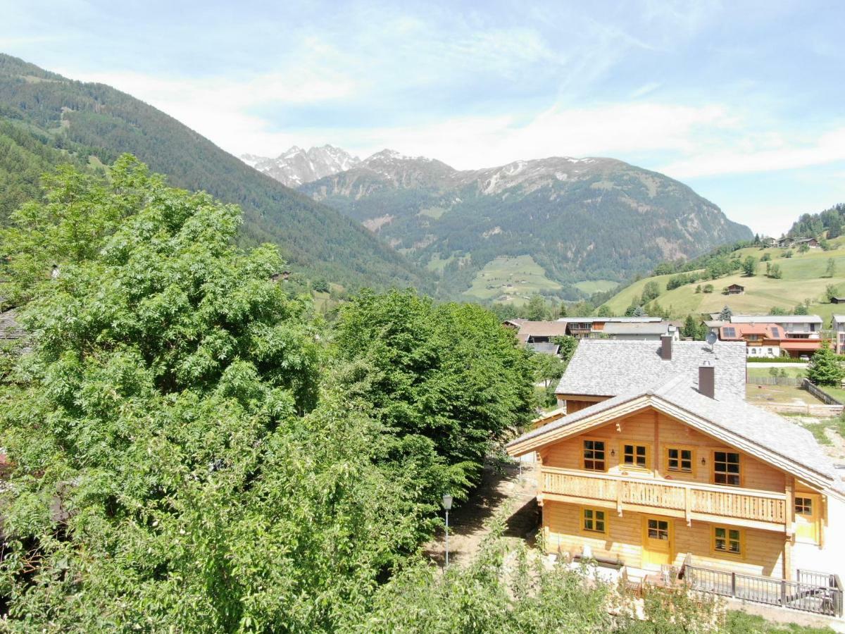 Schlosswirt Chalets & Apartments Großkirchheim Екстериор снимка